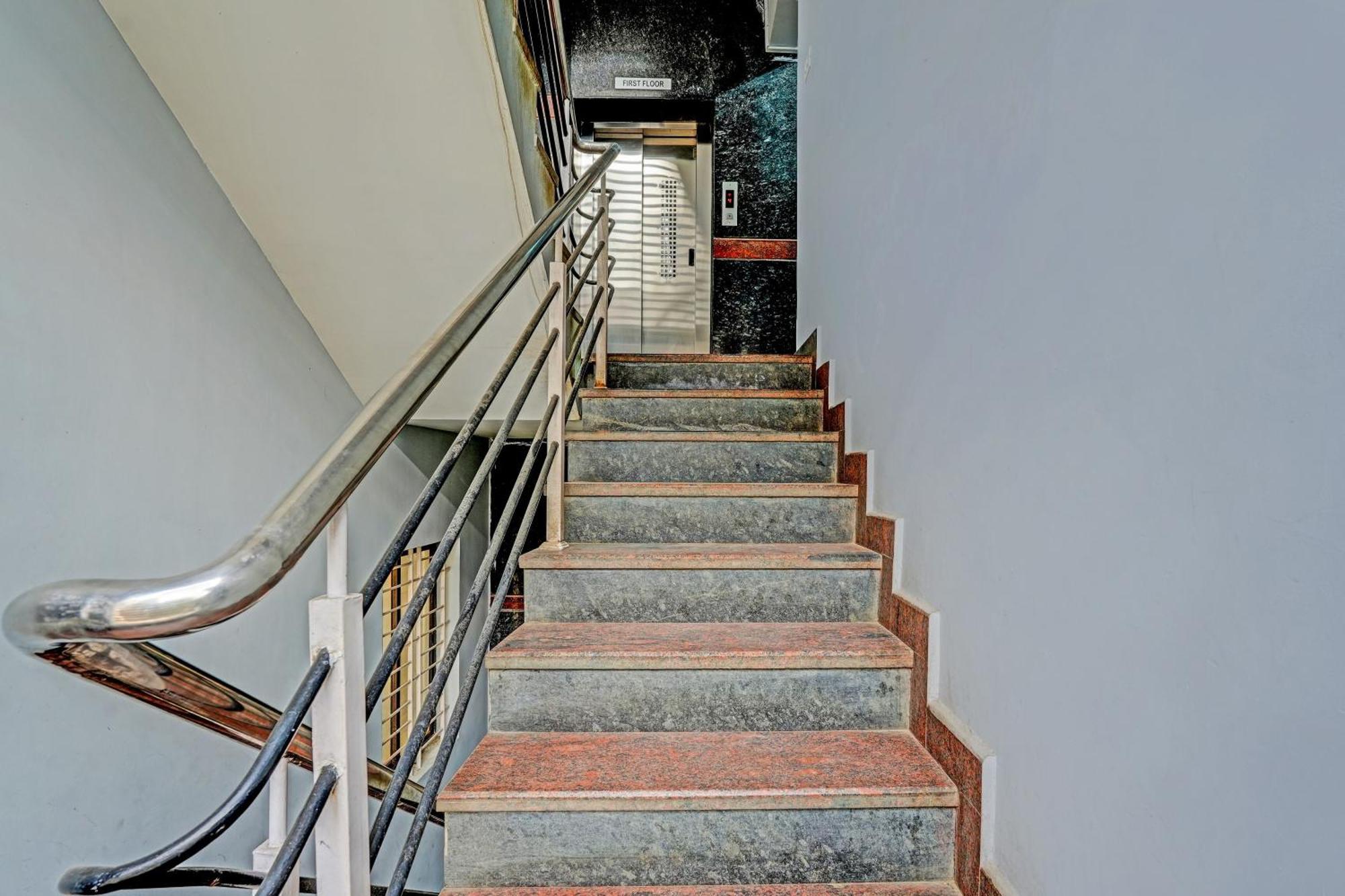 Hotel O Skylark Service Apartment Bangalore Exterior foto